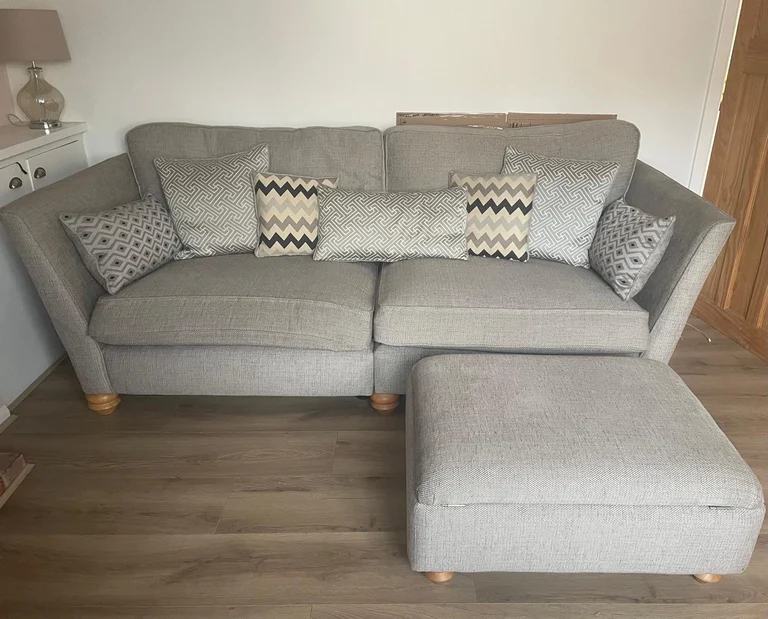 Oakland furniture sofa